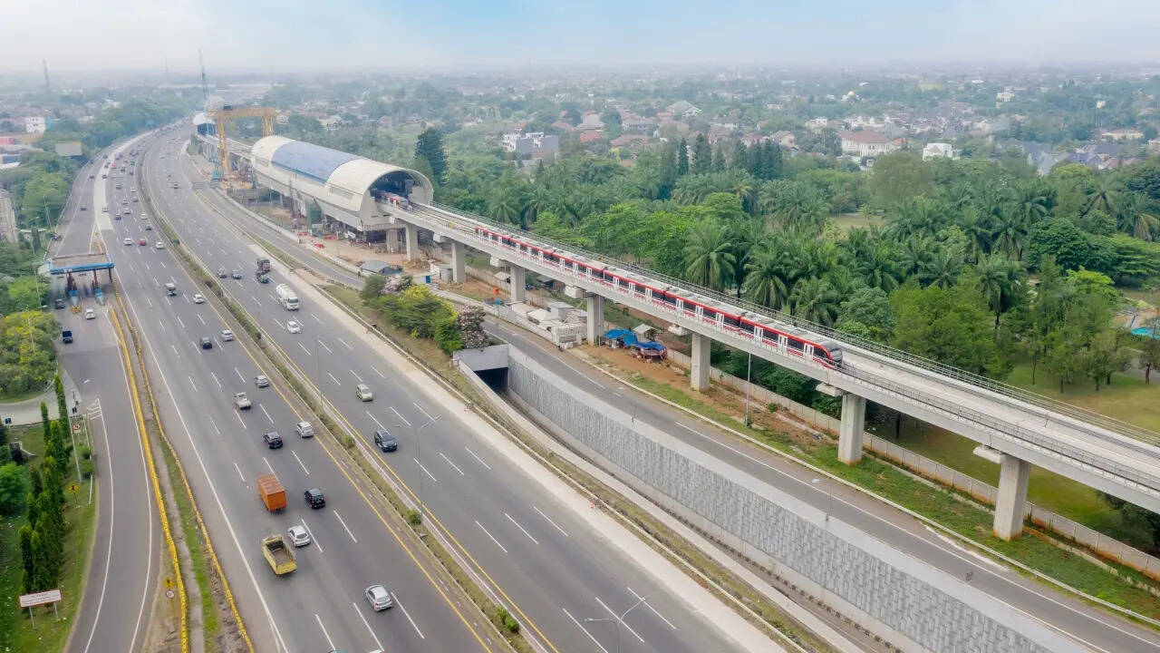 दिल्ली-मुंबई एक्सप्रेसवे की बड़ी खासियतें
