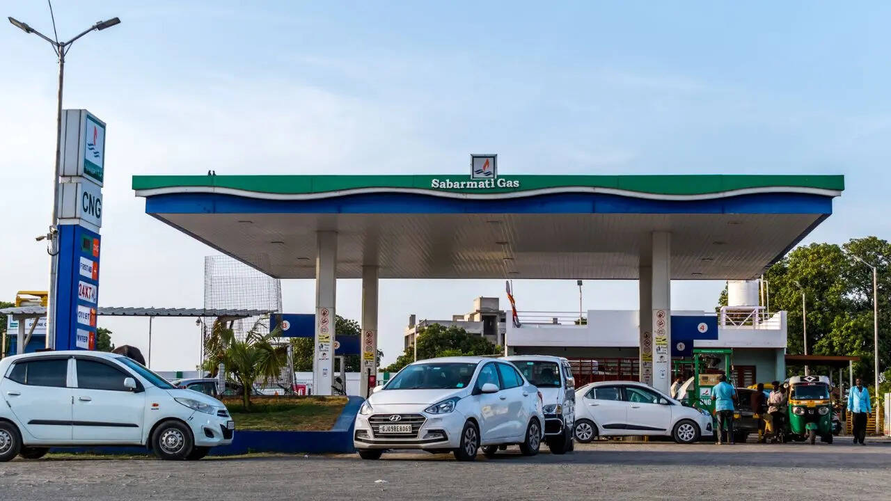 ​CNG वाहन चालकों में हुई भ्रम की स्थिति​