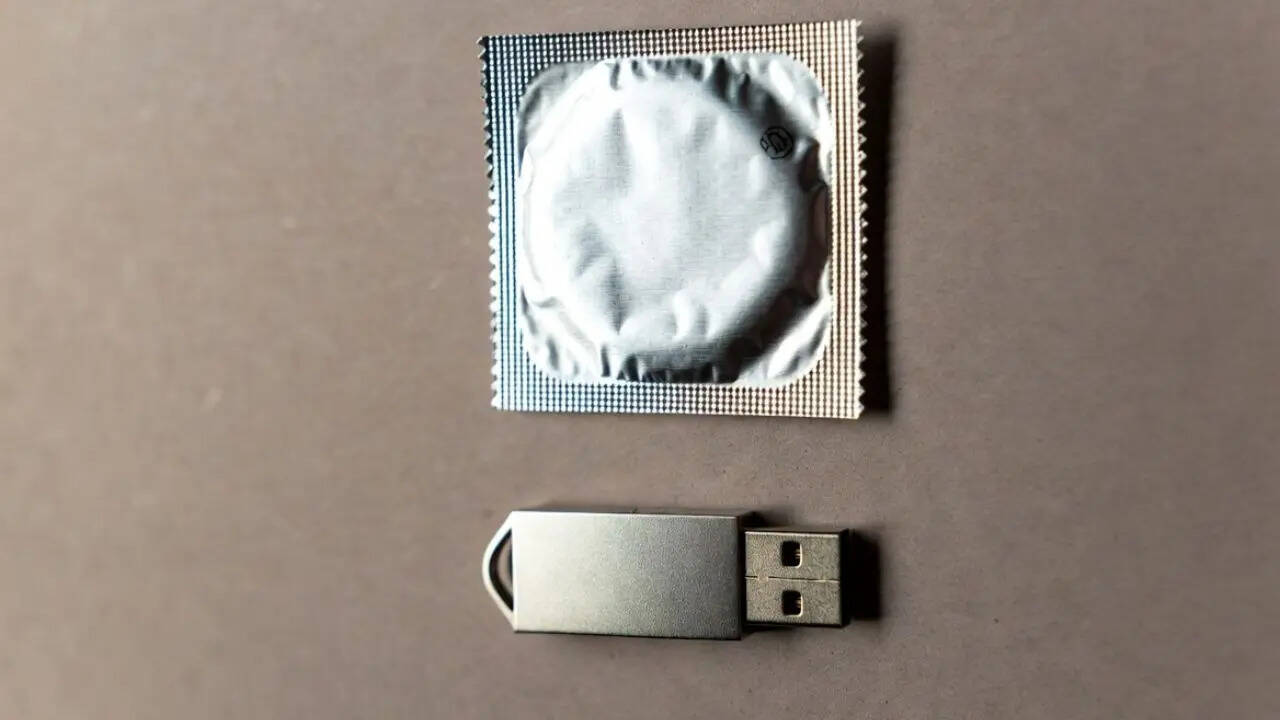 ​क्या होते हैं यूएसबी कंडोम​
