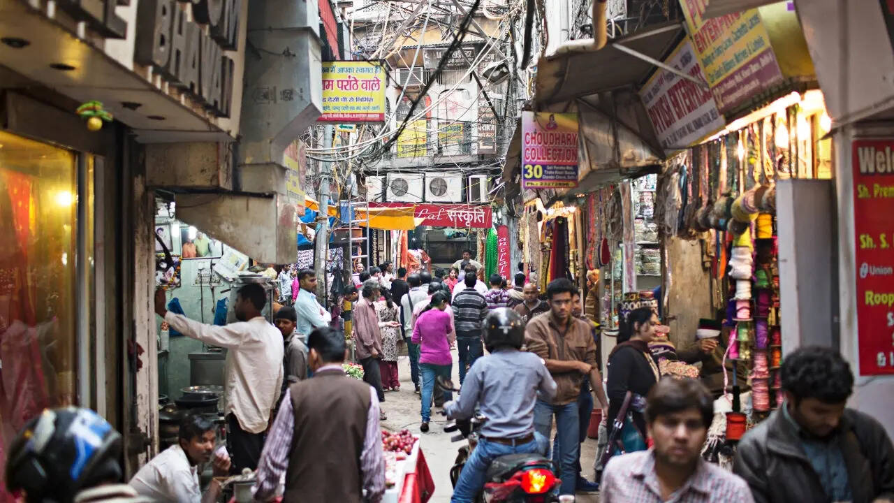 भीड़भाड़ वाले इलाकों की पहचान और समाधान