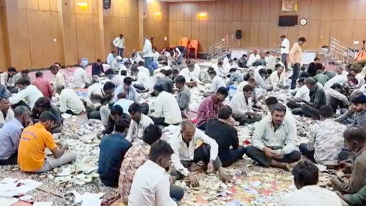 ​कब बना भव्य मंदिर​