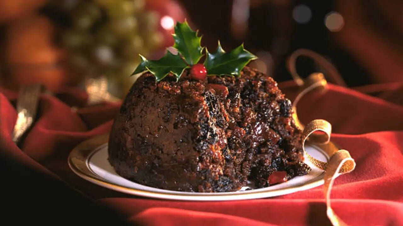 किसने लोकप्रिय बनाया