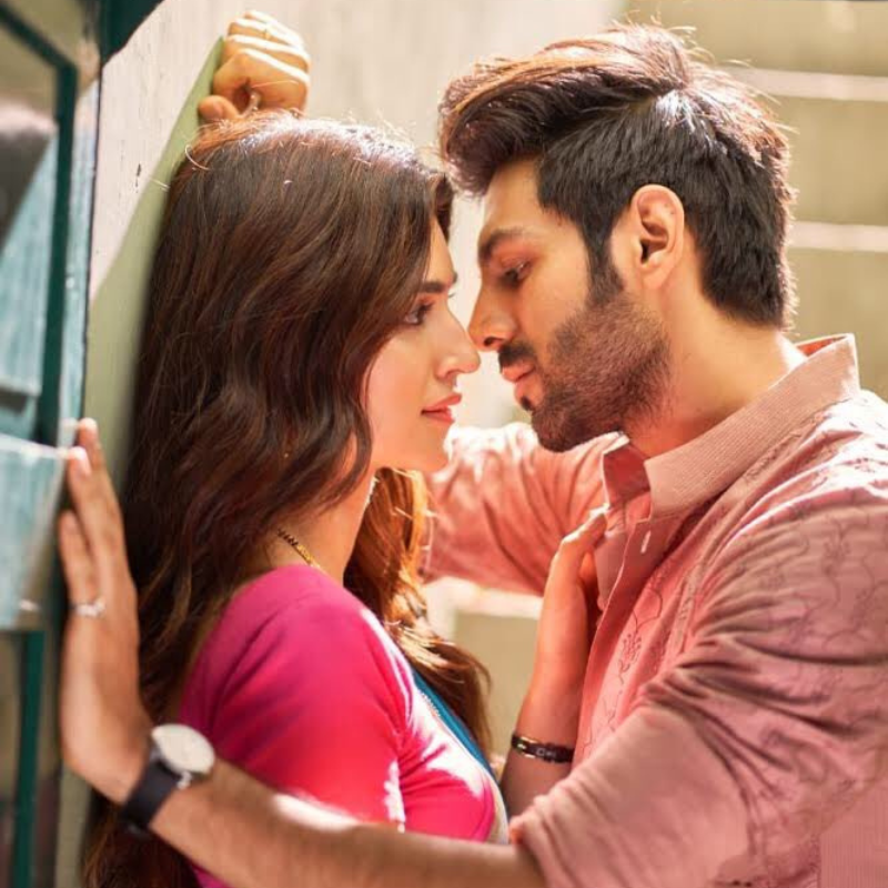 लुका छुपी (Luka Chuppi)