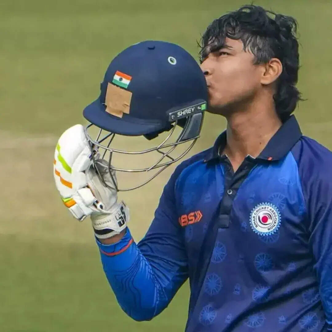 ​विजय हजारे ट्रॉफी खेल रहे वैभव