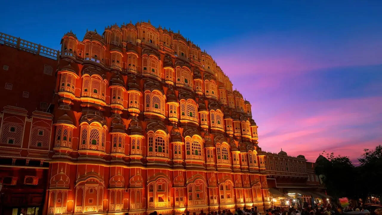 ​जयपुर : गुलाबी नगरी जयपुर पर्यटन की राजधानी है, यहां 2025 में 3-4 करोड़ लोग पहुंचे​