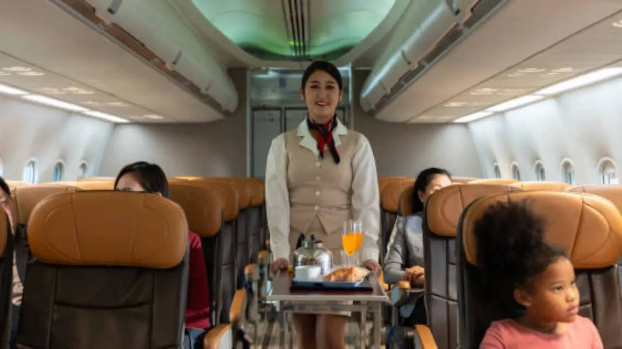 धूम्रपान और वेपिंग पूरी तरह प्रतिबंधित