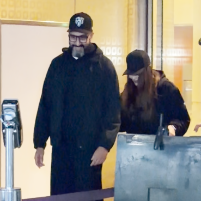 ऐश्वर्या-अभिषेक की स्माइल ने लूटा दिल