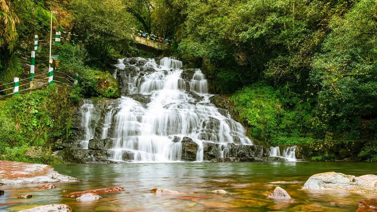 रोमांटिक सैर के साथ सुकून भरा आकर्षण