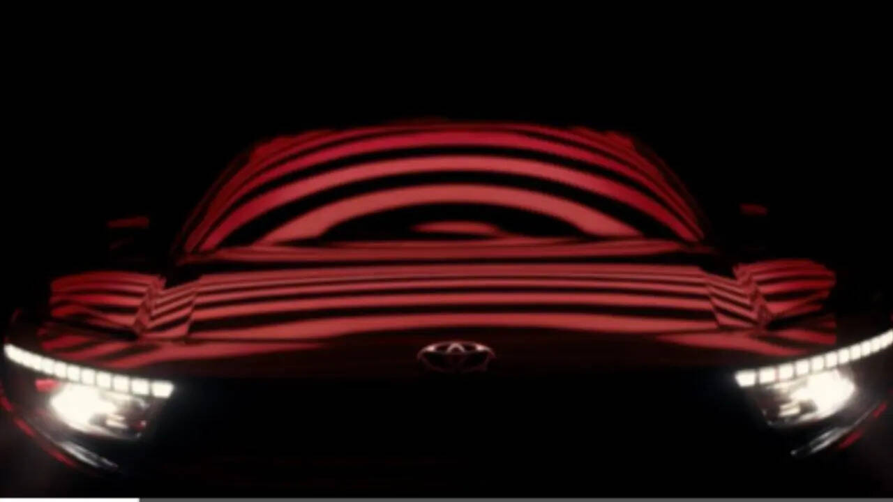 एसयूवी में सुरक्षा की दृष्टि से 7 एयरबैग्स 360डिग्री कैमरा TPMS और ADAS जैसे आधुनिक सुरक्षा सिस्टम होंगे। 