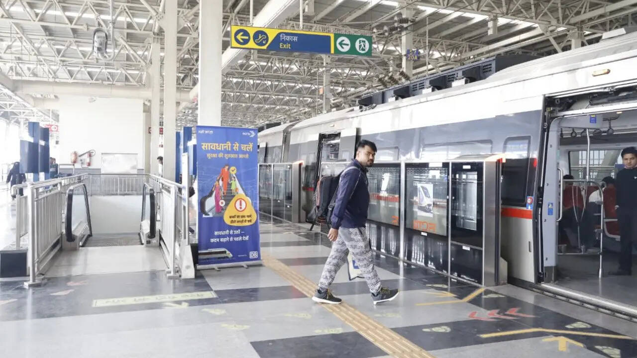 गाजियाबाद स्टेशन बन रहा कमर्शियल हब