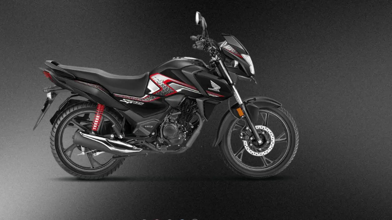 बाइक की सीट और सस्पेंशन डिजाइन लंबी दूरी और शहर के ट्रैफिक में बेहद आरामदायक हैं।