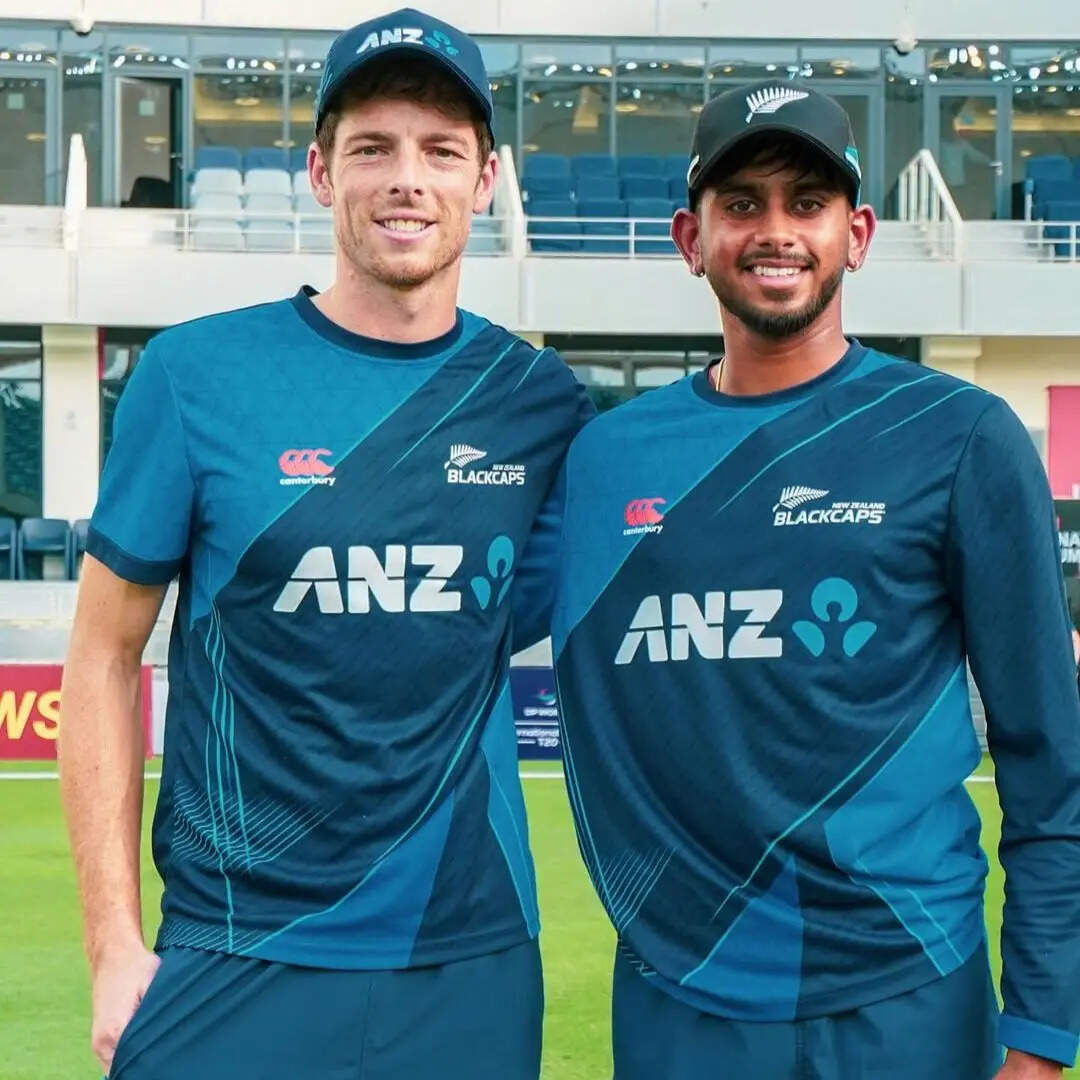 स्पिन गेंदबाज हैं आदित्य अशोक