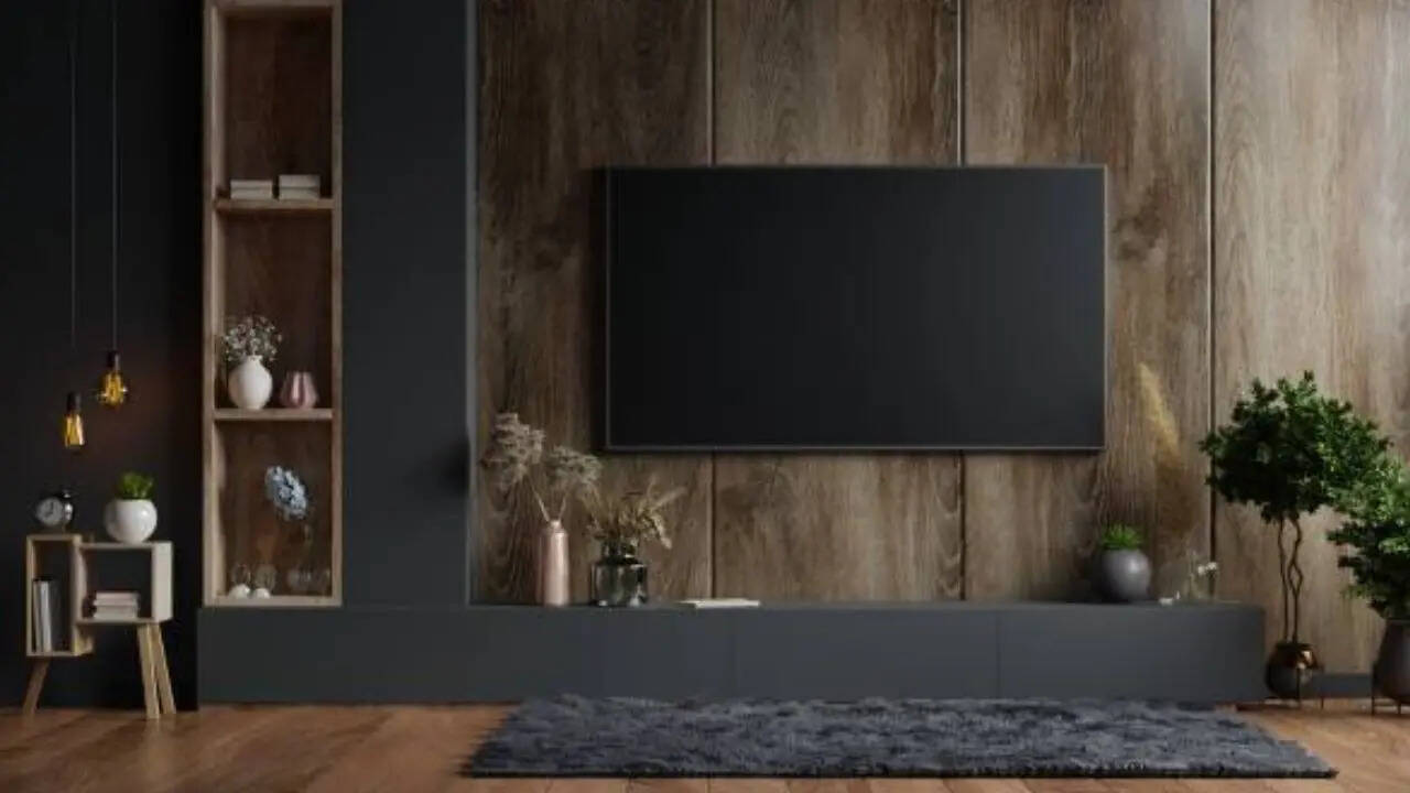 strongTCL 55 inch Sart TV Offerstrong अमेजन ने टीसीएल की स्मार्ट टीवी पर अब तक की सबसे बड़ी कटौती कर दी है। TCL के 55 इंच स्मार्ट टीवी को अमेजन में 119990 रुपये की कीमत में लिस्ट किया गया है। TCL के इस 4K UHD Smart Google TV पर अमेजन ग्राहकों को अभी 60 की बड़ी छूट दे रहा है। ऑफर के साथ अभी आप इसे सिर्फ 47990 रुपये में खरीदकर घर ले जा सकते हैं। 