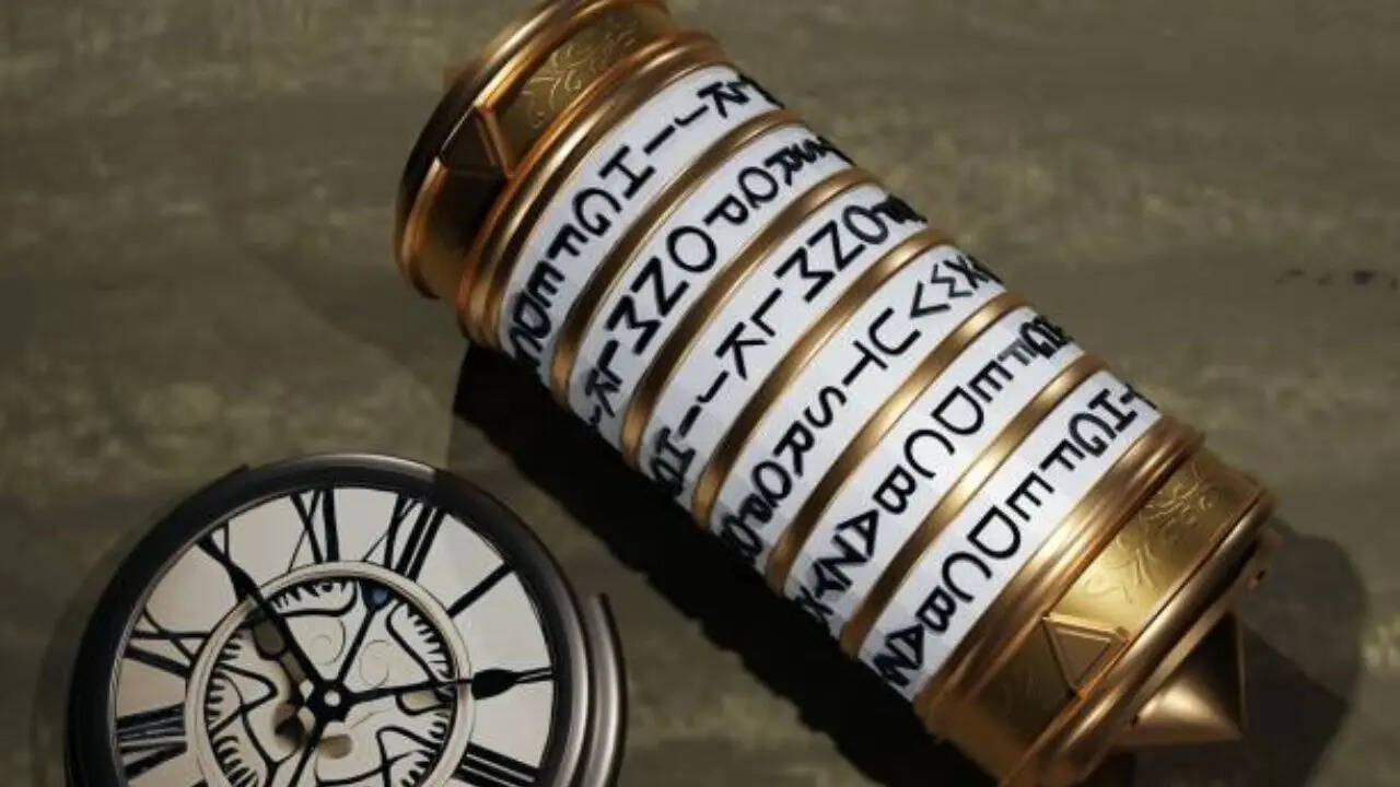 टाइम कैप्सूल में क्या-क्या रखते हैं