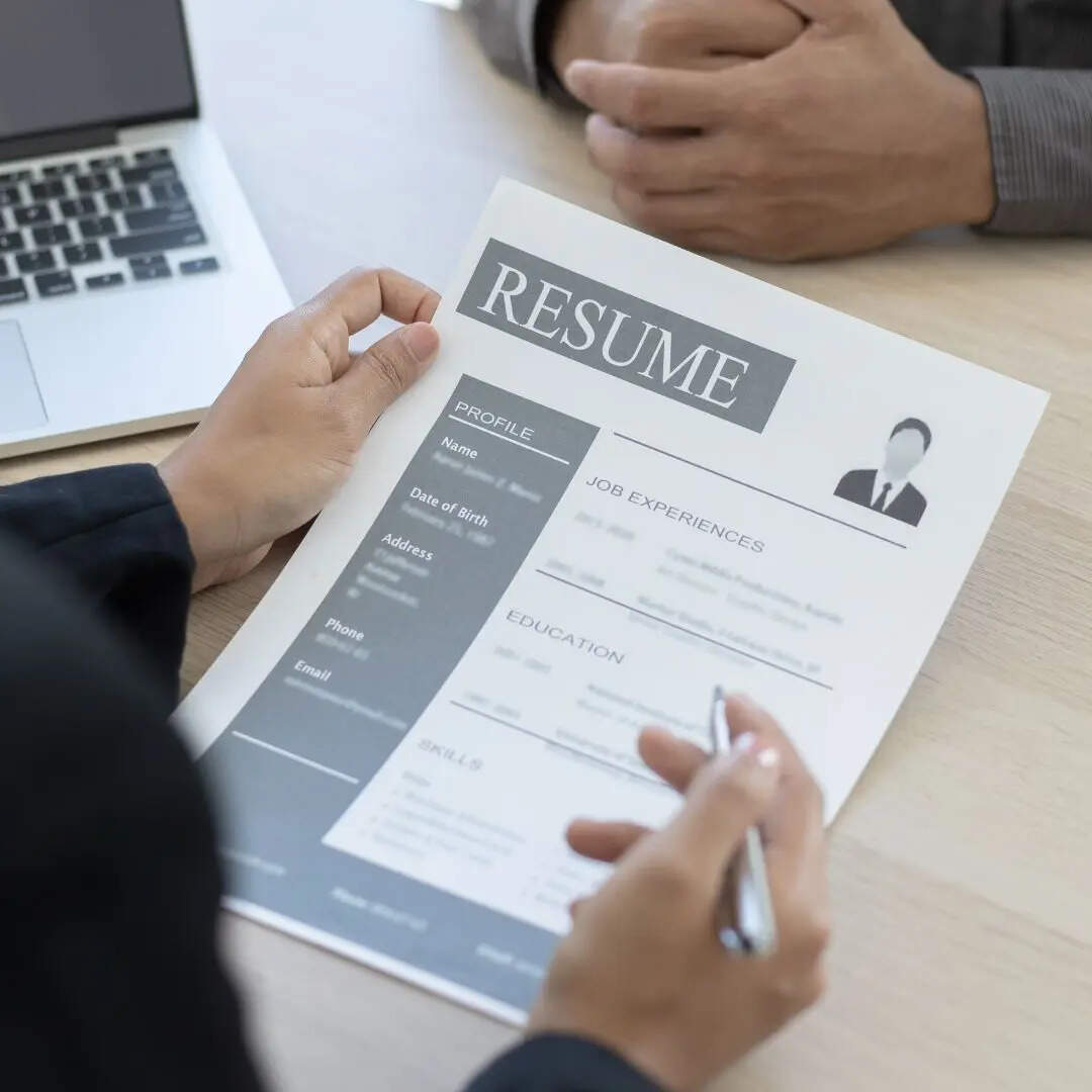 क्यों इतना भुगतान किया जा रहा है