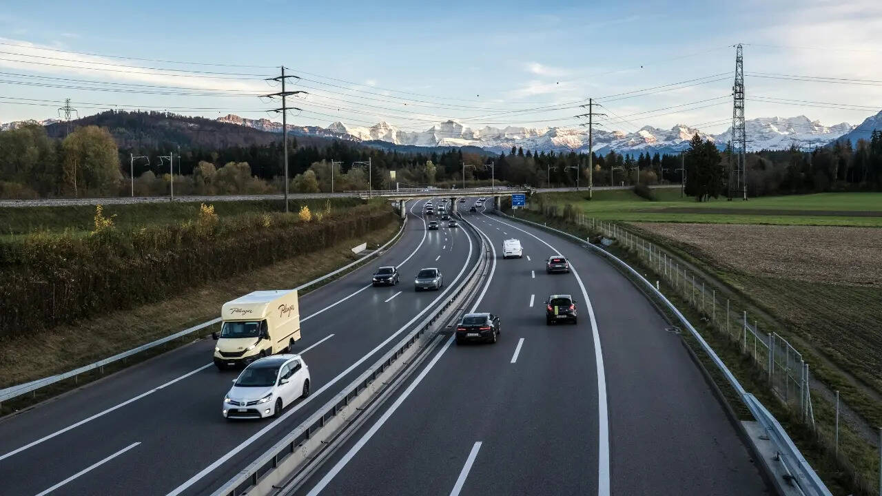 NHAI तेजी से कर रहा काम