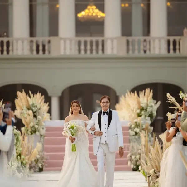 सेलेब्स ने बरसाया प्यार