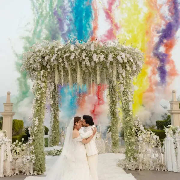 क्रिश्चियन रीति-रिवाजों से हुई शादी