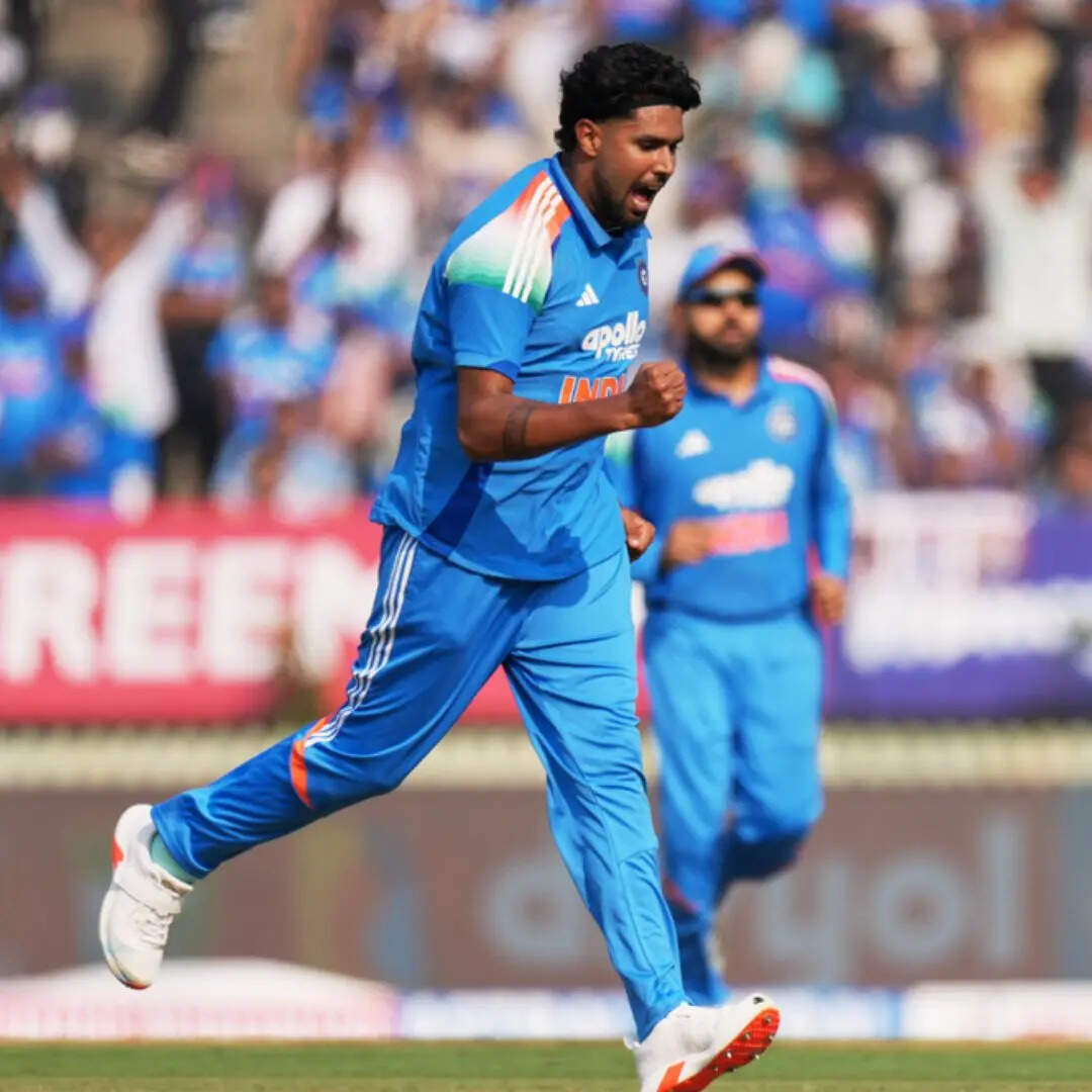 2 विकेट लेकर किया बड़ा कमाल