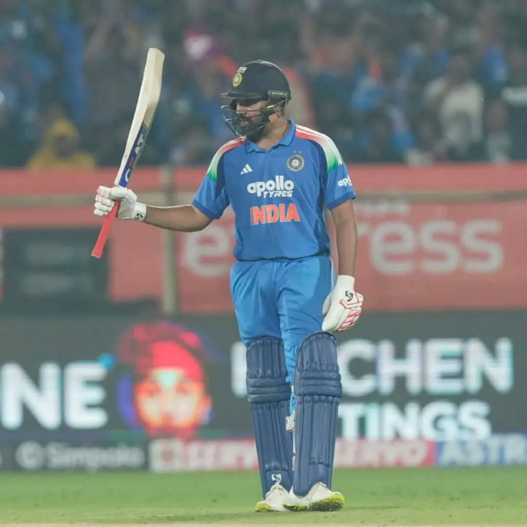 चौकों छक्कों से बनाए हैं 58 प्रतिशत रन