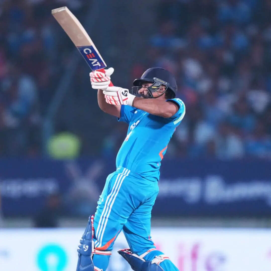 टेस्ट में हैं 10वें स्थान पर