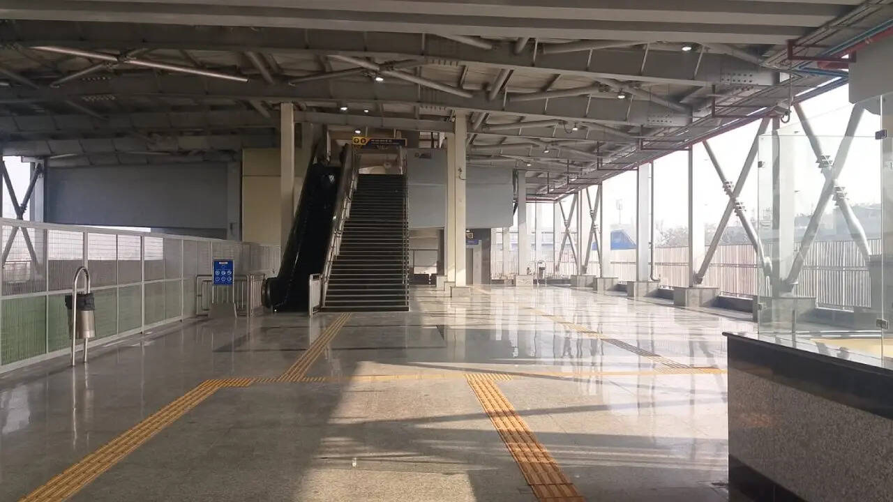 इंटरचेंज फुट ओवर ब्रिज अहम