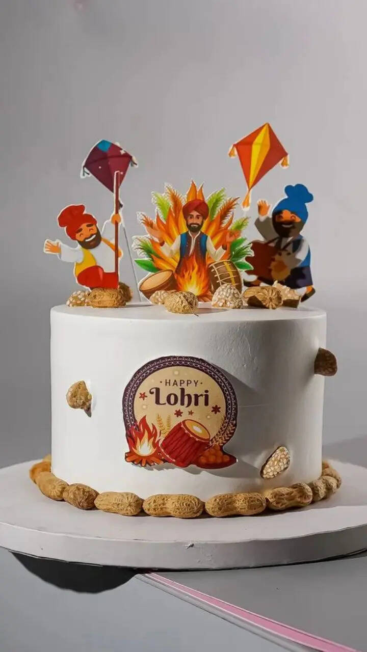 इस केक में तो लोहड़ी की पूरी वाइब छिपी है।