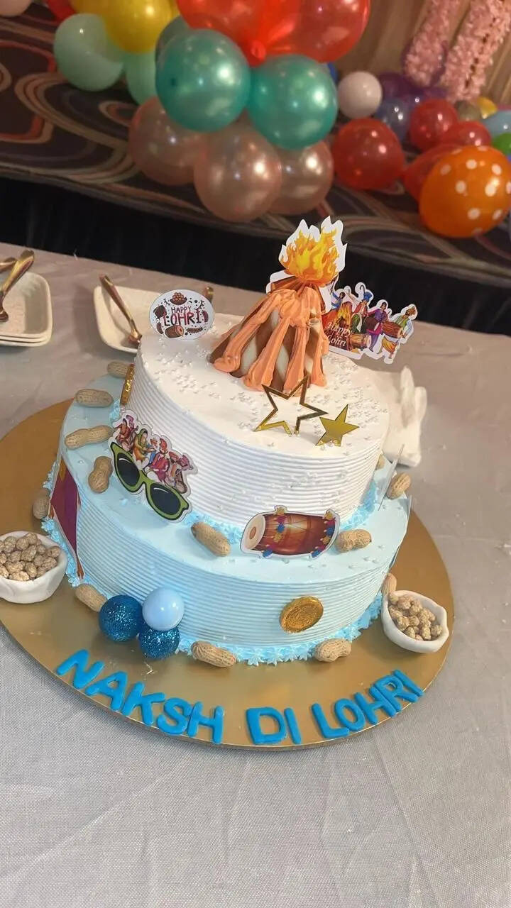 इस 2 लेयर केक के साथ मनाएं लोहड़ी का त्योहार।