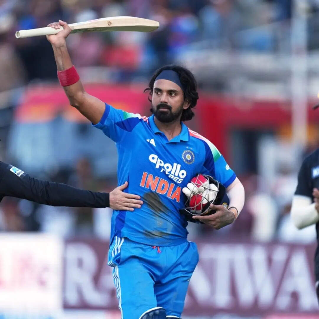 राजकोट में शतक जड़ने वाले पहले भारतीय