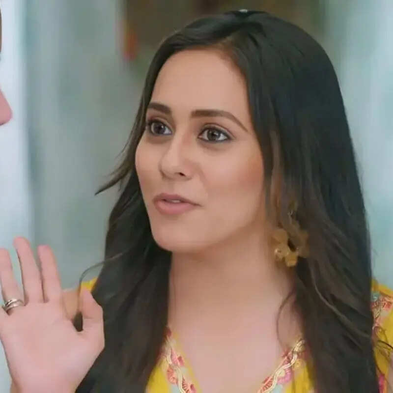 पाखी (Krutika Desai)