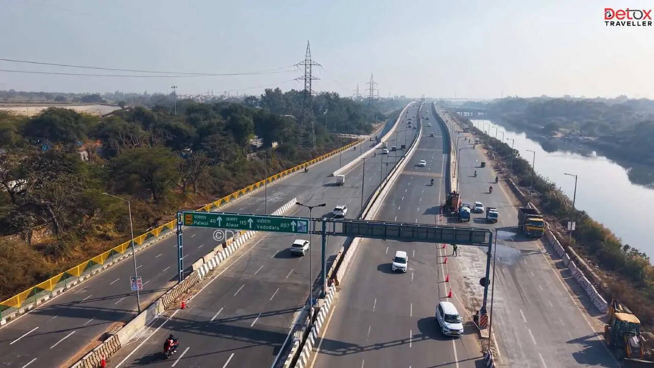 ​यहां पैकेज 2 से जुड़ता है पैकेज-1​