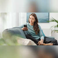 दिल्ली में छह करोड़ से अधिक टेलीफोन कनेक्शन हर शख्स इस्तेमाल कर रहा है औसतन दो मोबाइल