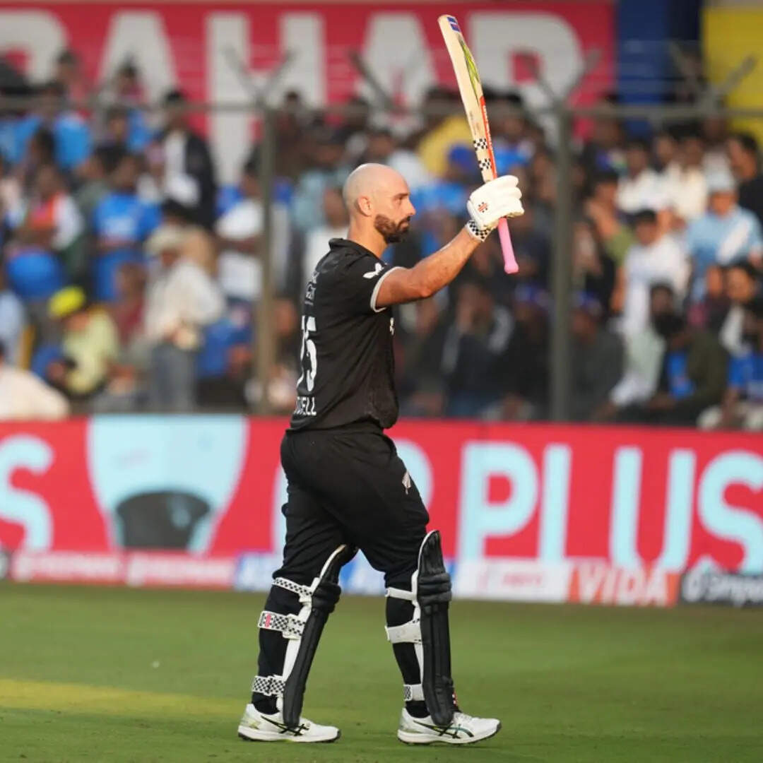 भारत के खिलाफ जड़ा शतकीय चौका