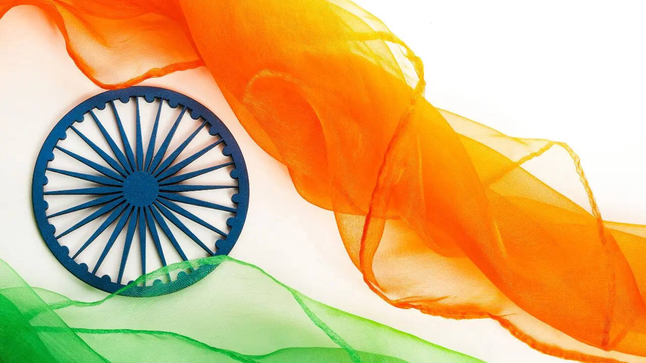 26 जनवरी को झंडा फहराने को क्या कहते हैं?