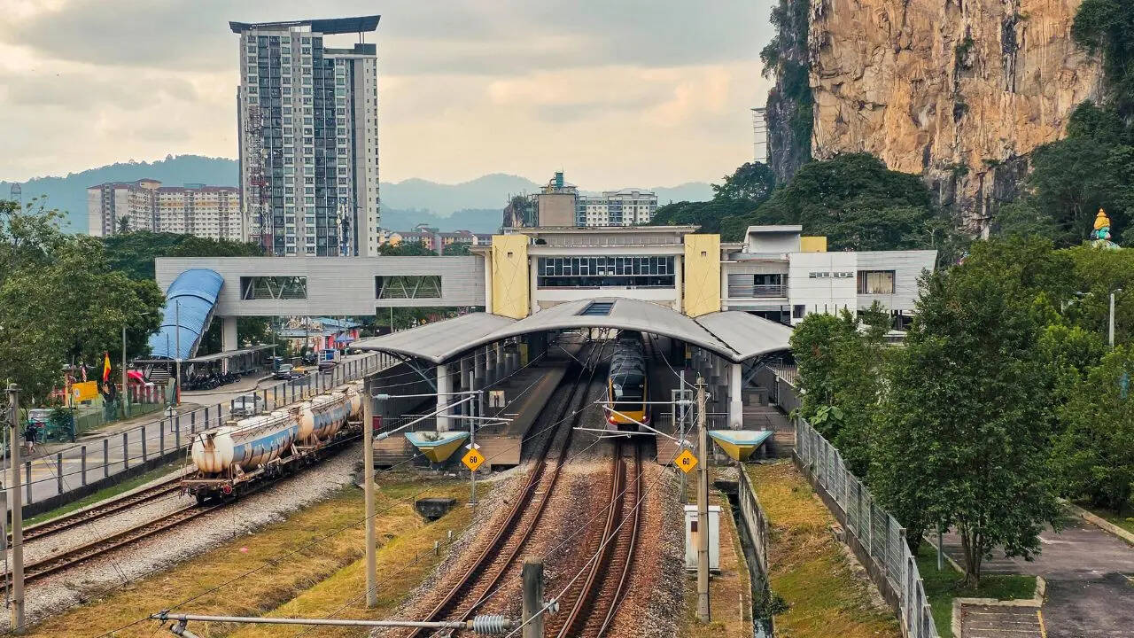 रेलवे की शाखाएं