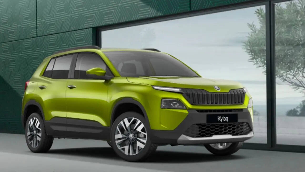 Skoda Kylaq में 10लीटर TSI टर्बो पेट्रोल इंजन मिलता है जो तीन सिलिंडर वाला टर्बोचार्ज्ड यूनिट है। यह इंजन 115 PS की पावर और 178 Nm का टॉर्क प्रदान करता है जिससे कार तेज एक्सीलरेशन और संतुलित प्रदर्शन देती है। 