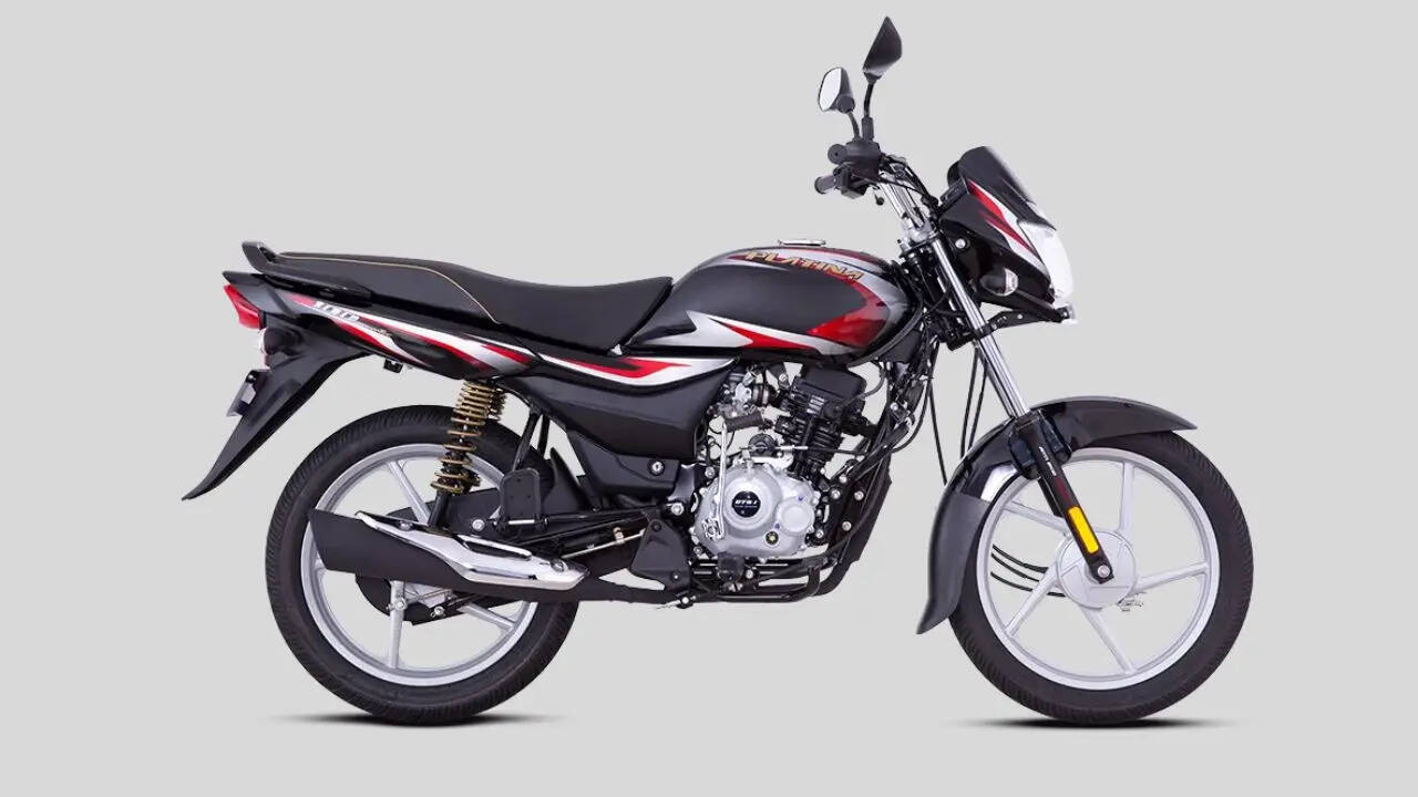 लगभग 117 किलोग्राम वजन वाली Bajaj Platina 100 बाइक लंबी दूरी और बेहतर माइलेज के लिए जानी जाती है।