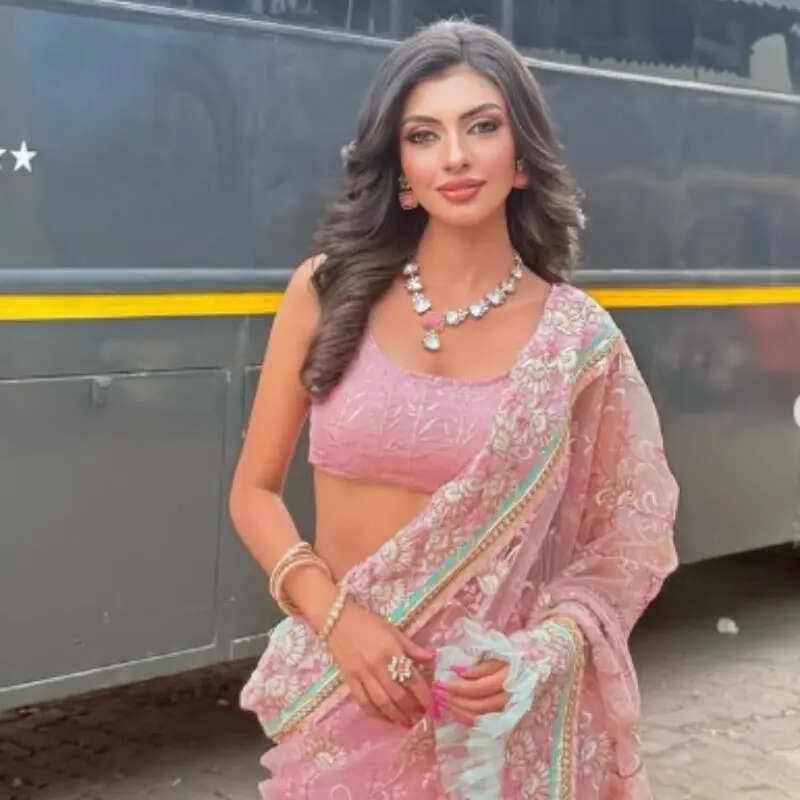 'नागिन 7' से कटा इस हसीना का पत्ता