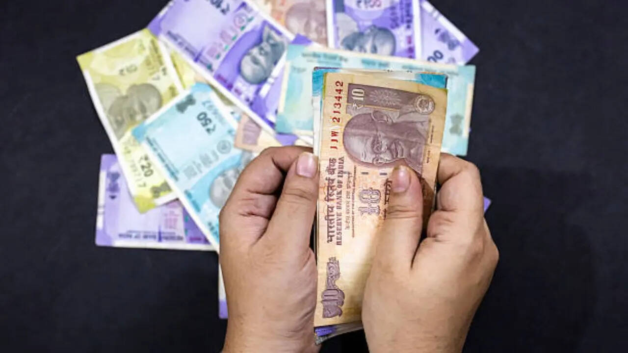 श्रीलंका की अपनी मुद्रा LKR