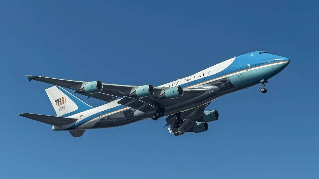 दावोस के लिए उड़ान भरने के बाद क्या हुआ