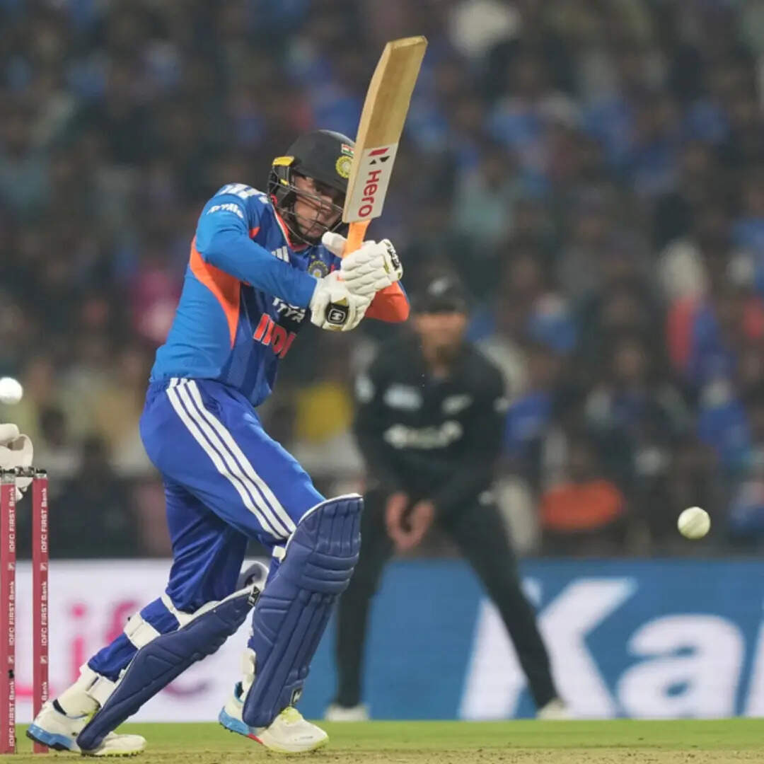 नागपुर में निकले सबसे आगे