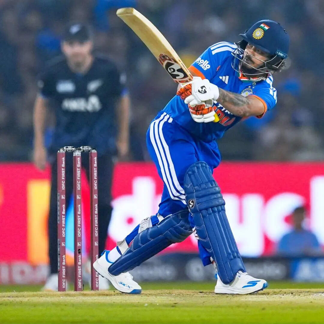 ईशान ने रखी जीत की नींव