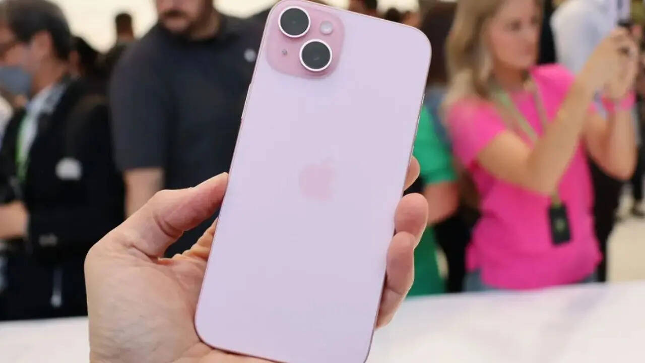 आपको बता दें कि फ्लिपकार्ट ग्राहकों को इस आईफोन 14 पर धमाकेदार एक्सचेंज ऑफर दे रहा है। इस ऑफर का फायदा लेकर आप प्रीमियम एप्पल फोन को सस्ते एंड्रॉयड स्मार्टफोन की कीमत में खरीद सकेंगे।