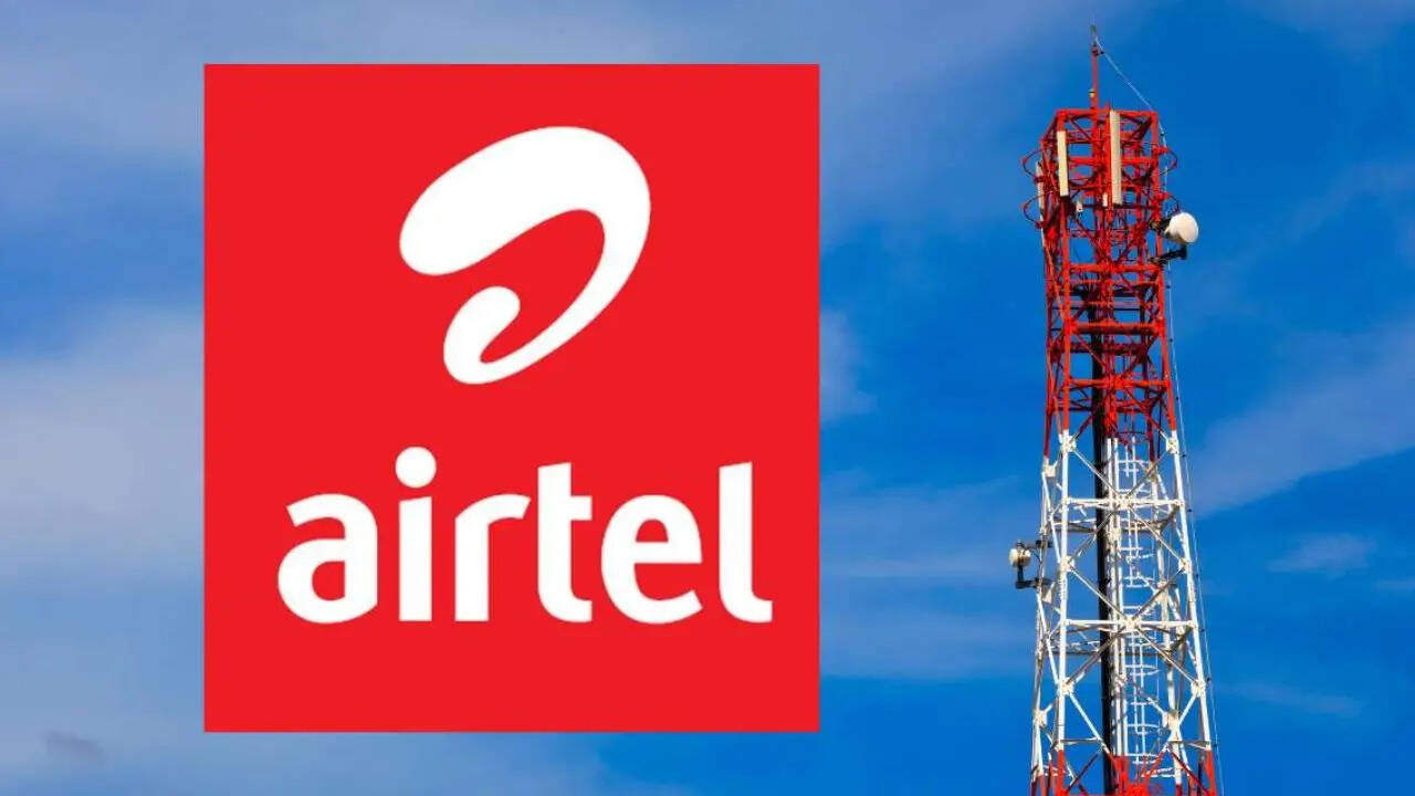 Airtel अपने इस प्लान के साथ मोबाइल यूजर्स को 365 दिनों के लिए सभी नेटवर्क पर अनलिमिटेड कॉलिंग की सुविधा दे रहा है। इसी के साथ आपको सभी नेटवर्क के लिए कुल 3600 फ्री एसएमएस भी मिलते हैं।