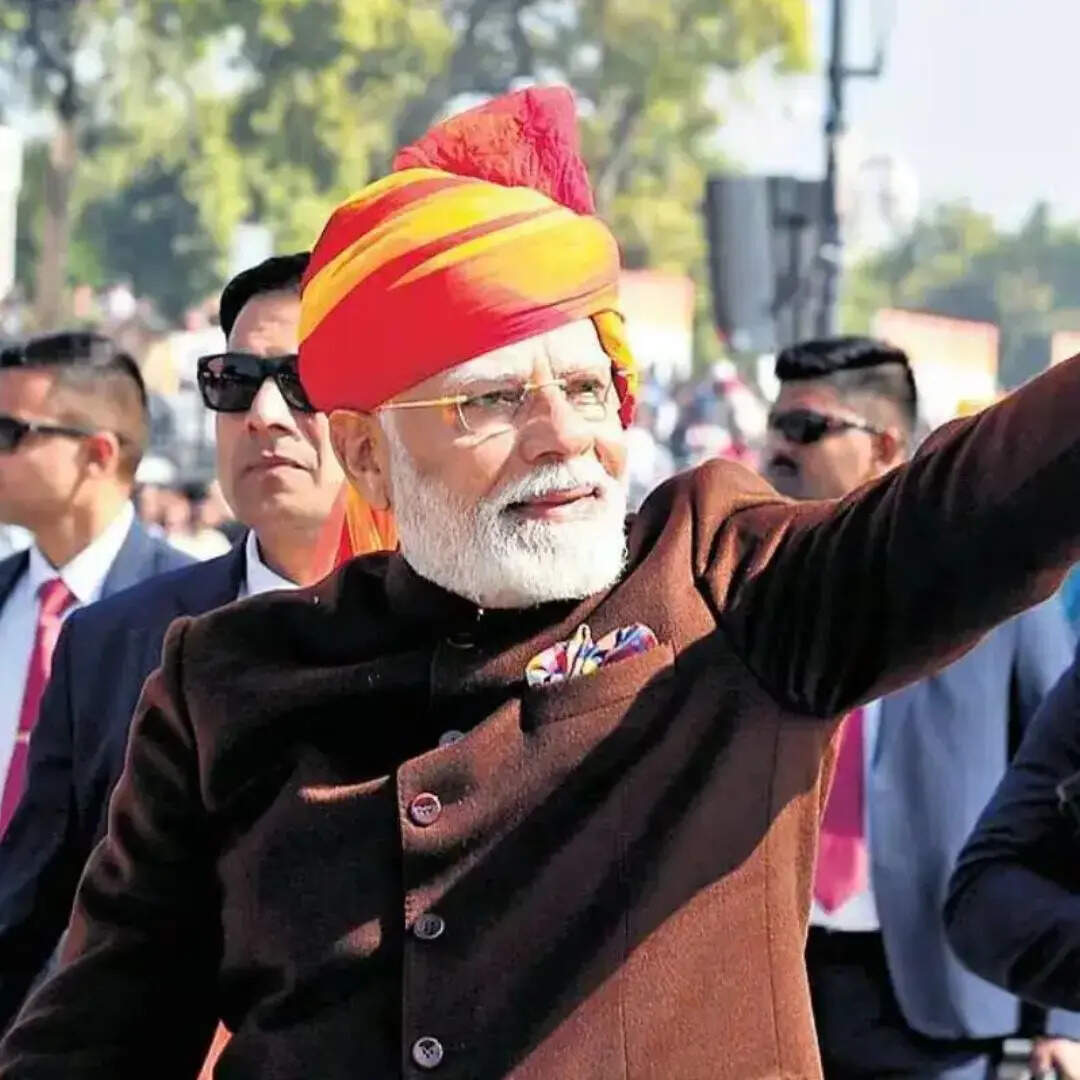 स्वर्णिम भारत का केसरिया साफा
