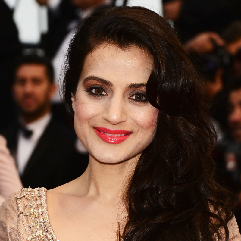 ​अमीषा पटेल (Ameesha Patel)