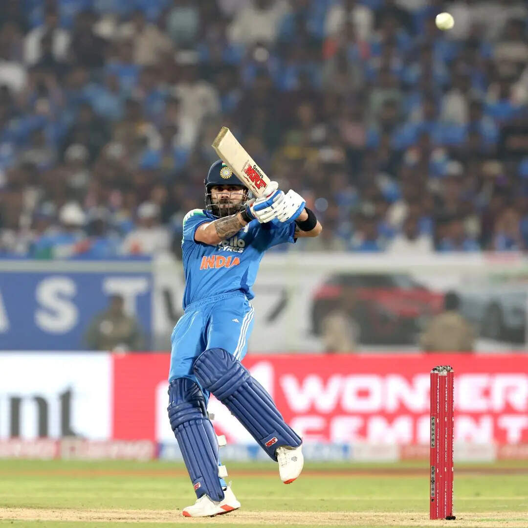 टॉप पर विराट कोहली 