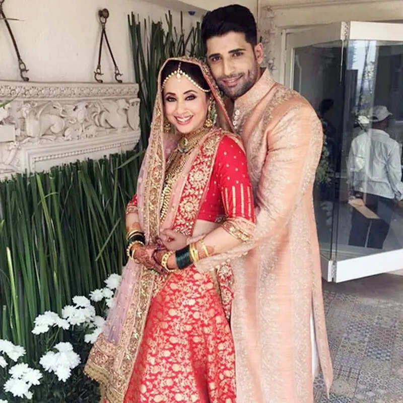 10 साल छोटे मॉडल संग की शादी