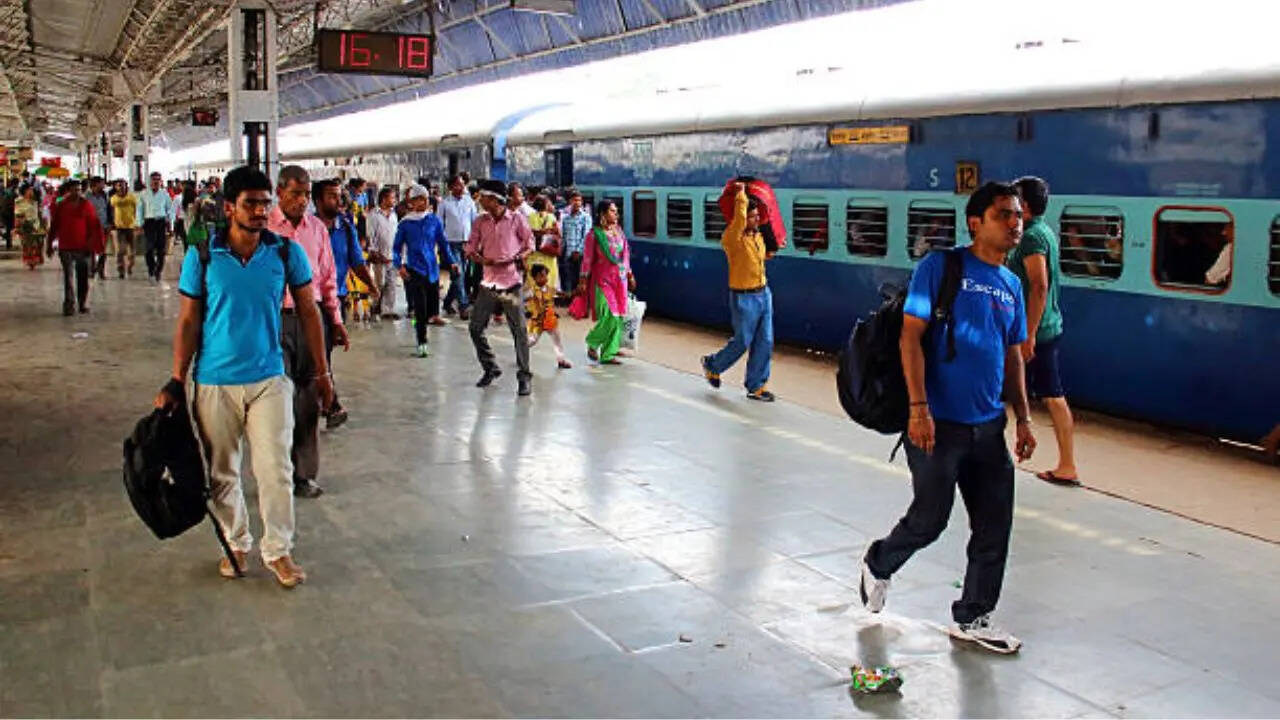 ​ स्टेशन की बनावट भी दिलचस्प​