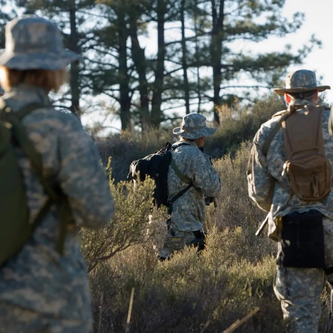 सेना की गाड़ी पर बने ऐरो का मतलब